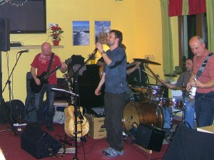 191517 204628416217127 452228 o