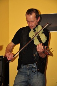 185776 204628952883740 5875270 n