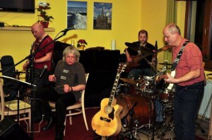 189865 204629802883655 826124 n