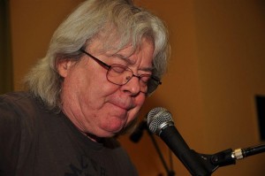 192003 204629342883701 548742 o