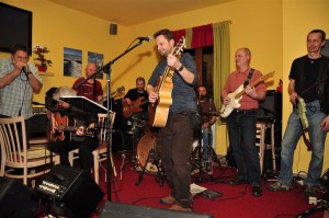 195154 204629989550303 7253796 o