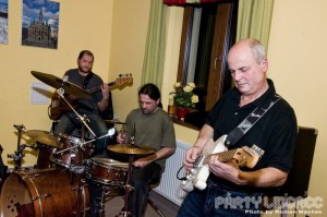 533723 397275076952459 833915585 n