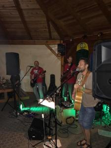 18951188 10155427678625850 303871533971834276 n