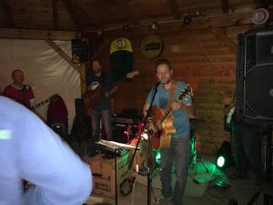 22140872 10155797417795850 8434183214526119018 n